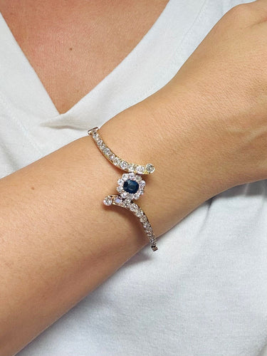 Bracelet Bracelet rigide en or jaune, saphir et diamants 58 Facettes 259060