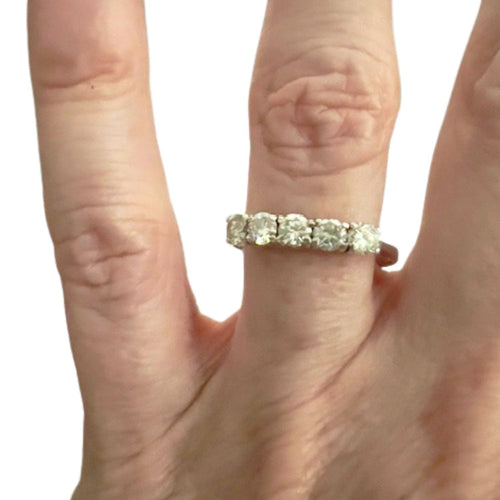 Bague 56 Bague serre-tête contemporaine du XXe siècle avec diamants 58 Facettes Q372B