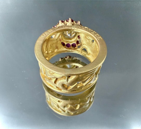 Bague 56.5 Bague or jaune sertie d'un diamant de 1,50 carat 58 Facettes