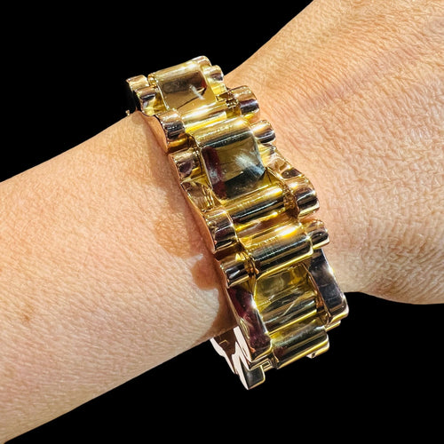 Bracelet Superbe bracelet « tank » en or rose et or jaune 18 carats, vers 1940 58 Facettes 7829 A