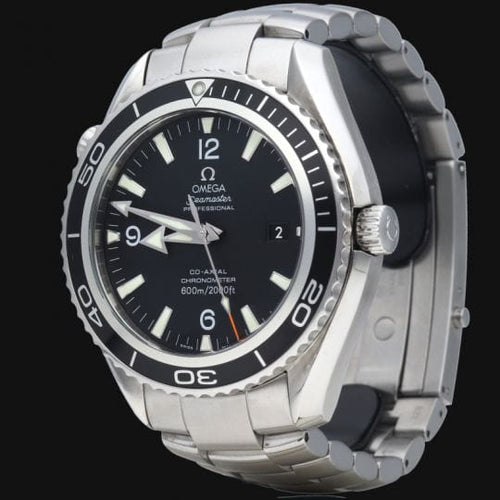 Montre Omega Montre Seamaster Planet Ocean 58 Facettes MT40760