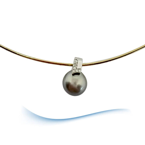 Collier Collier cable Oméga Perle de Tahiti et Diamants - Réversible Or jaune ou Or blanc 18 K 58 Facettes AA 1698