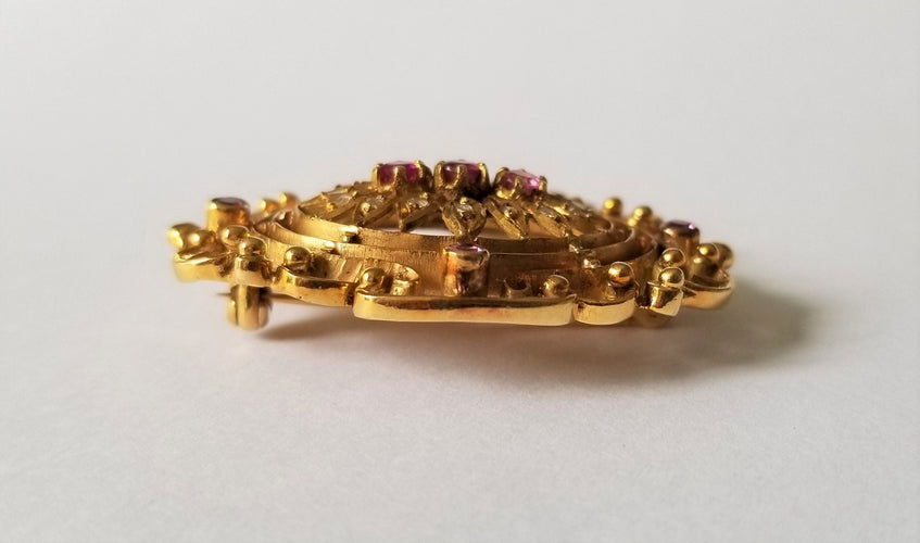 Broche Broche or jaune Rubis et diamants 58 Facettes