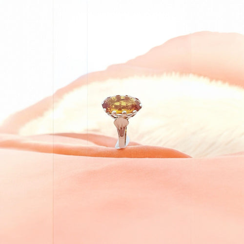 Bague 56.5 Bague Citrine Ambrée en solitaire Or Jaune 18 K 58 Facettes AA 1681