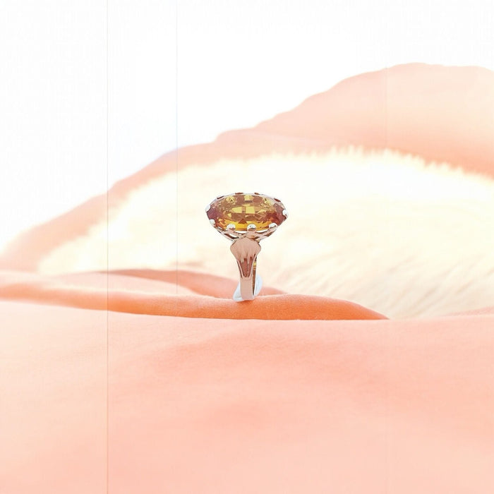 Bague 56.5 Bague Citrine Ambrée en solitaire Or Jaune 58 Facettes AA 1681