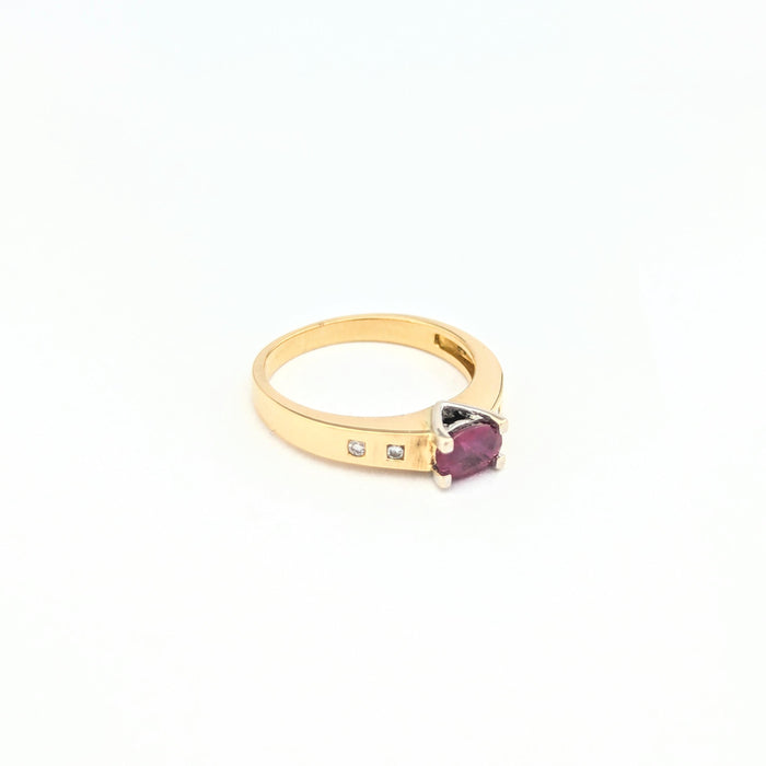 Yellow gold, ruby, diamond ring