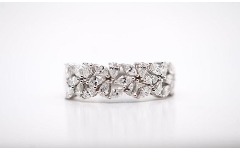 Bague Bague en or blanc avec diamants de 1.010 carats 58 Facettes