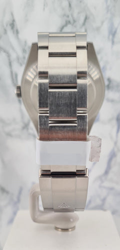 Montre Rolex - Montre Oyster Perpetual 39 Black 58 Facettes 114300-2-1