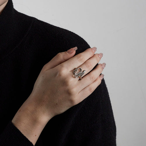 Bague 58 Bague entrelacée avec diamants 58 Facettes 2554