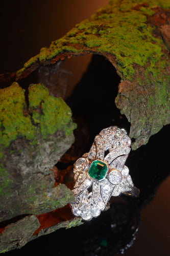 Bague 54 Glamour nuptiale : un aperçu de l'Art déco des années 1920 58 Facettes 22151-0121