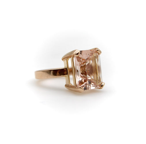 Bague 50 Bague vintage en or rose 14 carats avec morganite taille émeraude 58 Facettes A2001X