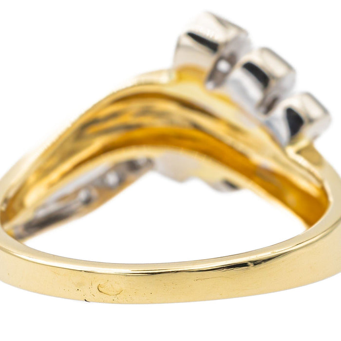 Yellow gold diamond ring