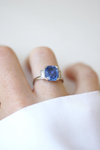 Bague 55 Bague en Or Blanc, Platine, Saphir Ceylan Non Chauffé et Diamants Baguettes 58 Facettes