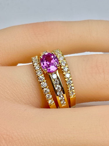 Bague 53 Bague jonc bandeau or jaune, saphir rose, diamants. 58 Facettes AB631