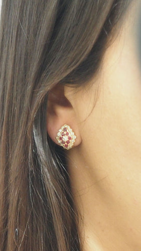 Boucles d'oreilles Boucles d'oreilles en or jaune, diamants et rubis 58 Facettes 30390