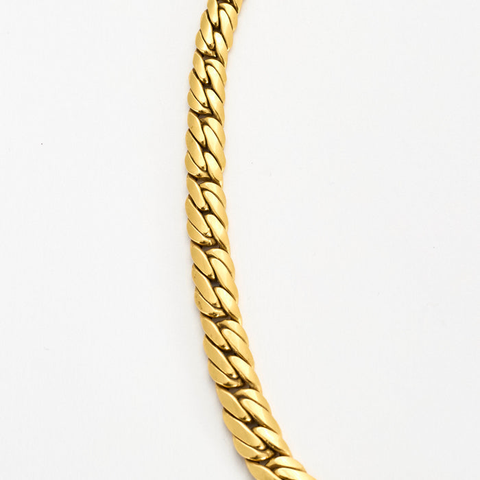 Yellow gold necklace