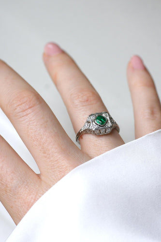 Bague 59 Bague Art Déco Emeraude et Diamants sur Platine 58 Facettes