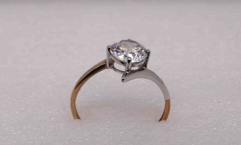 Bague 56 Bague solitaire or et Oxyde de Zirconium 58 Facettes 13071