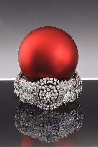 Bracelet Bracelet architectural des années cinquante, serti de diamants et au design sculptural audacieux 58 Facettes 25325-0281