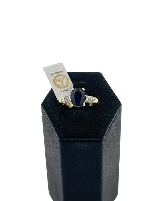 Cocktail ring in yellow and white gold, diamonds and sapphires