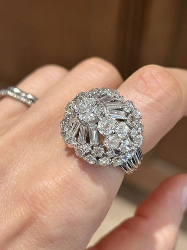 Bague 50.5 Importante bague cocktail or blanc, platine et diamants 58 Facettes