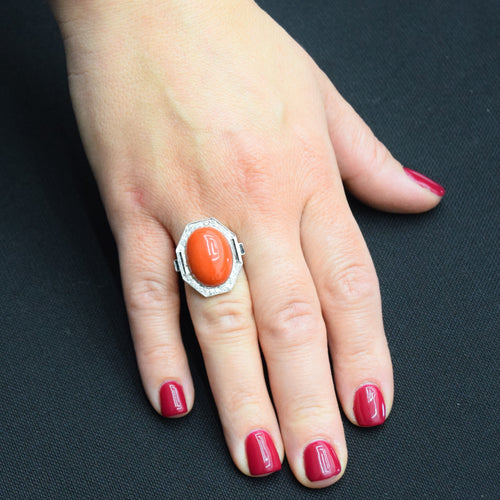Bague BAGUE - OR BLANC 18KT - CORAIL CABOCHON 58 Facettes