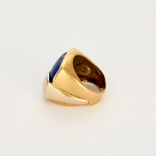 Modernistinen sormus kelta- ja valkokullasta sekä lapis-latsulista 