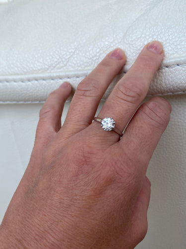 Bague 53.5 Solitaire en or, style Art déco tardif, serti d'un diamant taille brillant ancien de 1,14 carat. 58 Facettes