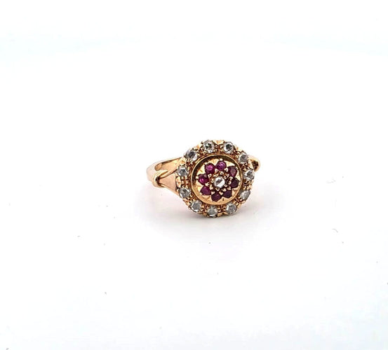 Bague 60 Bague en or jaune 14 carats sertie de diamants et de rubis 58 Facettes