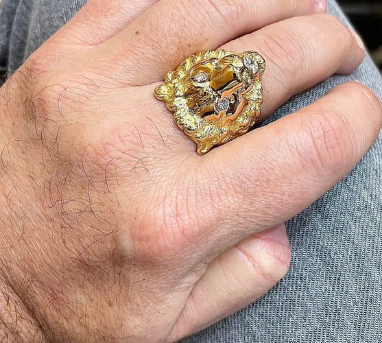 Bague Bague lion en or jaune massif 18 carats et diamants 58 Facettes