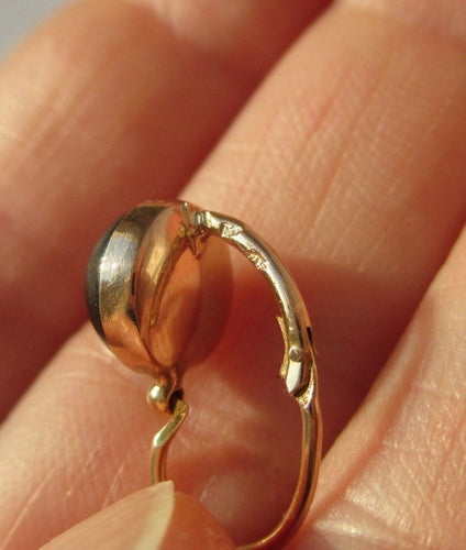 Oorbellen Oorstekers antiek cabochon zwarte jais in 18 karaat roségoud 