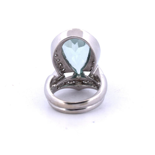 Bague 56 Anello in oro bianco 18 kt con acquamarina e diamanti 58 Facettes