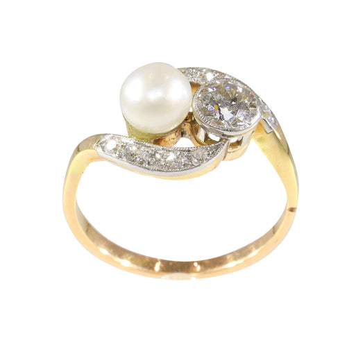 Bague 52 L'amour entrelacé : l'histoire d'une bague vieille d'un siècle 58 Facettes 15104-0064