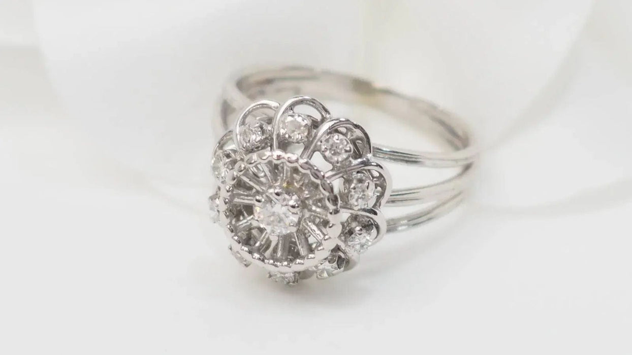 Bague 52.5 Bague marguerite or blanc diamants 58 Facettes 32987