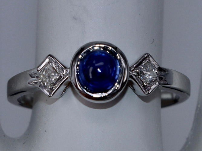 Bague 55.5 Cabochon Saphir Bleu et Diamants Or blanc 58 Facettes BA-75