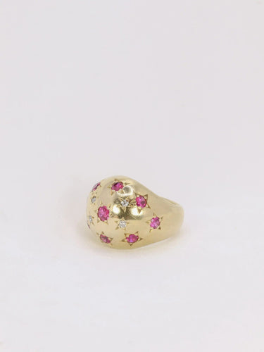 Bague Bague boule vintage en or jaune, rubis et diamants 58 Facettes J134