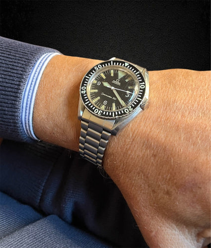 Montre Omega Seamaster 300 « grande montre de plongée triangulaire » Réf. 165.024 (1968) 58 Facettes