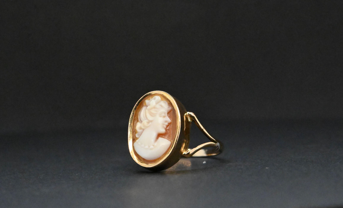 Antieke gouden cameo-ring