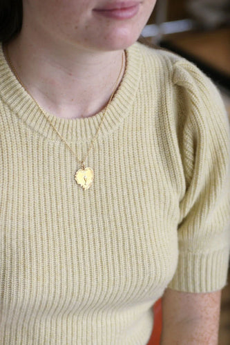 Pendentif Médaille calice et coeur trois ors 58 Facettes