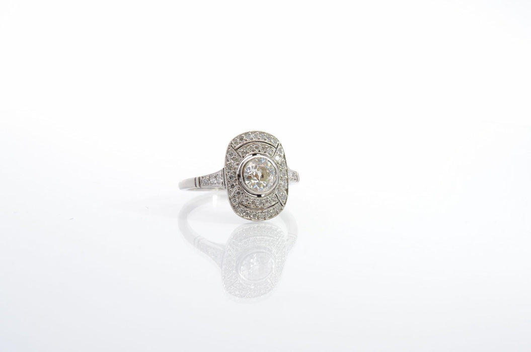 Ring Art Deco diamonds platinum