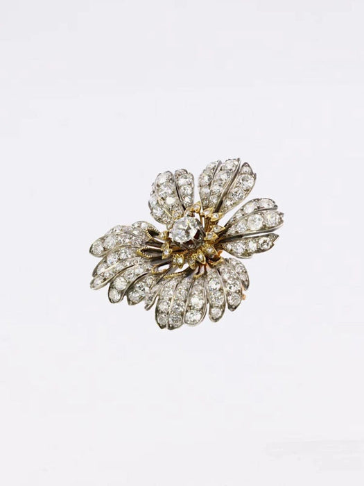 Broche Broche fleur ancienne or argent diamants taille ancienne 58 Facettes 339