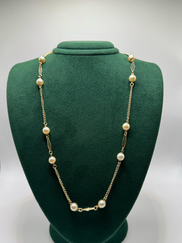 Collier Collier en or jaune et perles 58 Facettes