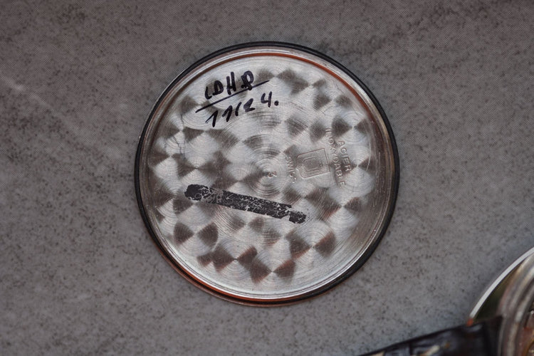 Universal Genève White Shadow Date 867102 58 Facettes