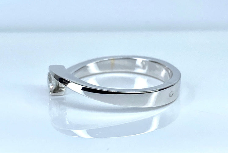 Bague 54 Bague solitaire or blanc et diamant de taille octogonale 58 Facettes AB510