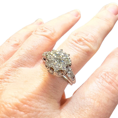 Bague BAGUE EN OR BLANC 18 KT AVEC DIAMANTS, ÉPOQUE 1945 58 Facettes CH54(CH418)