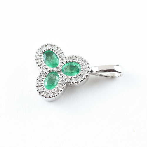 Colgante trébol en oro blanco con esmeraldas y diamantes 58 Facettes 3637