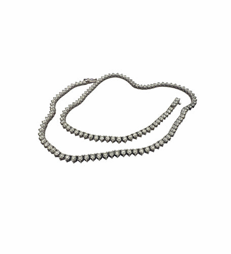 Collier Collier rivière de diamants naturels serti 3 griffes 58 Facettes