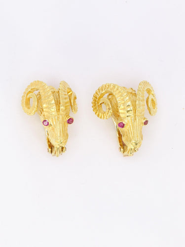 Boucles d'oreilles LALAOUNIS (Att. à) Clips d'oreilles tête de belier or jaune rubis 58 Facettes 1034.3