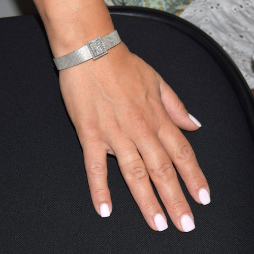 Montre Montre signée NOBELLUX - OR 18 carats 58 Facettes