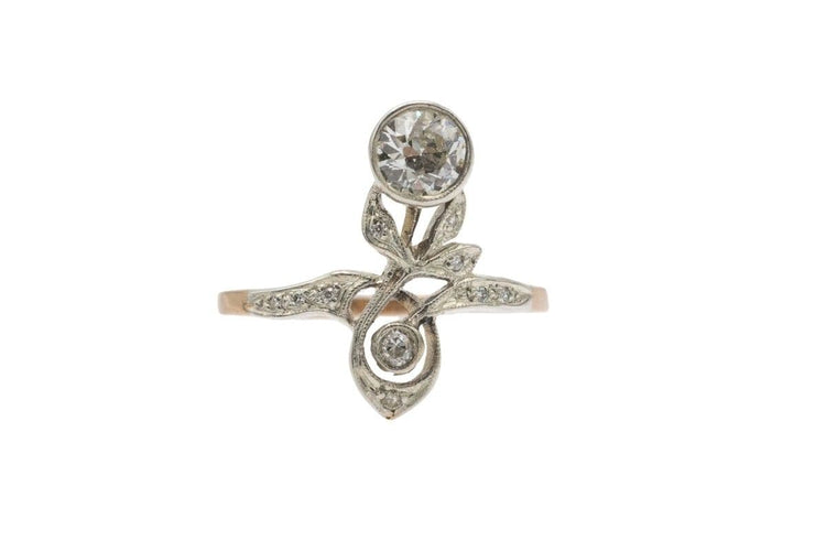 Charming Art Nouveau - old gold ring with a 0.70ct old brilliant-cut diamond, early 20th century 58 Facettes 11297